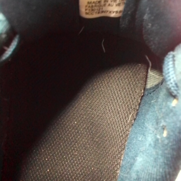 30% is the marked price-ASICS Women’s  Tennis shoes Size 8 - Picture 8 of 9